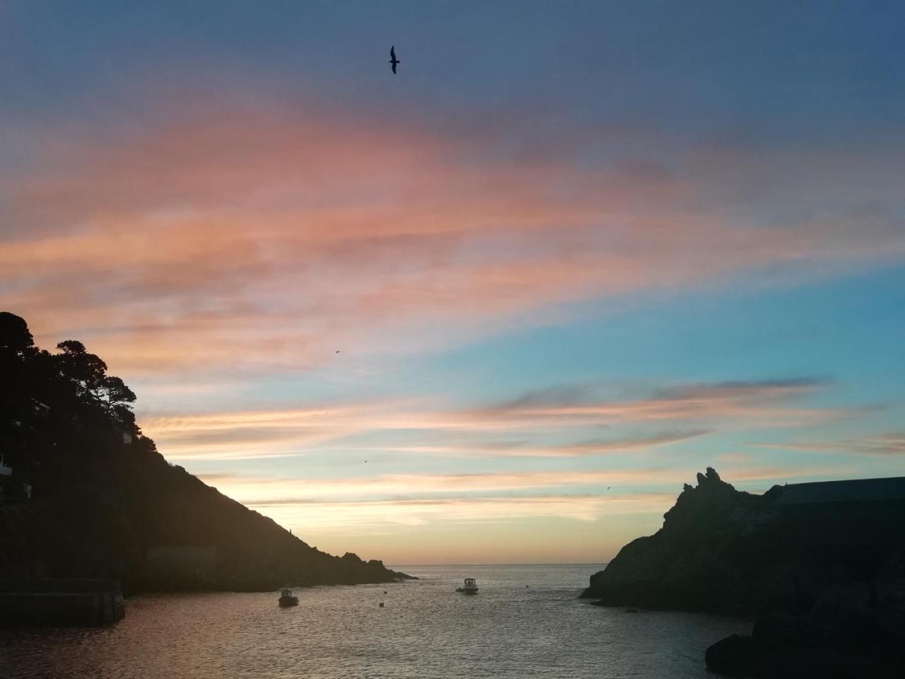 Bed and Breakfast The House On The Props Polperro Esterno foto