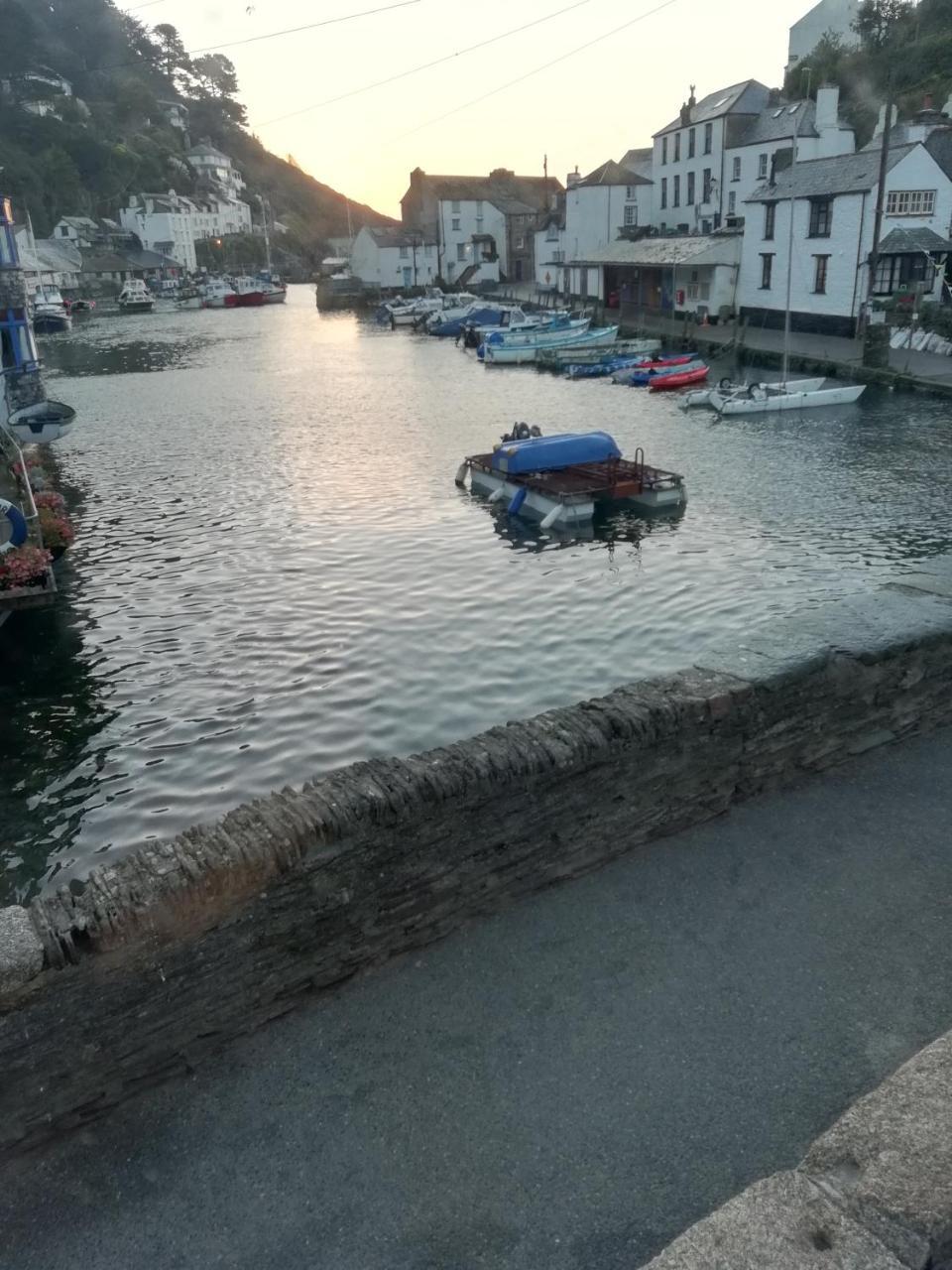 Bed and Breakfast The House On The Props Polperro Esterno foto
