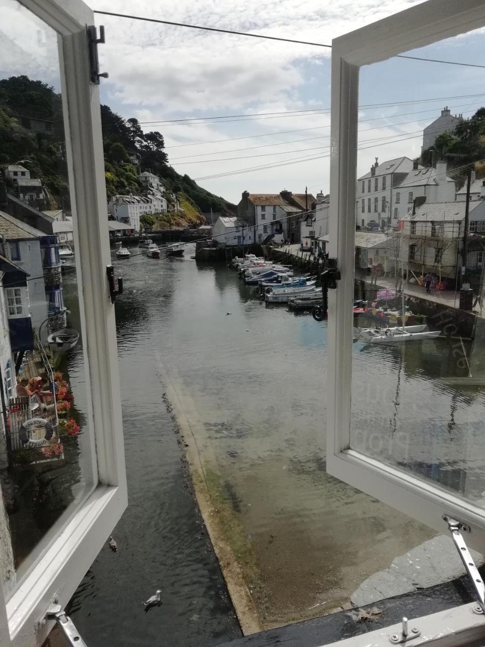 Bed and Breakfast The House On The Props Polperro Esterno foto