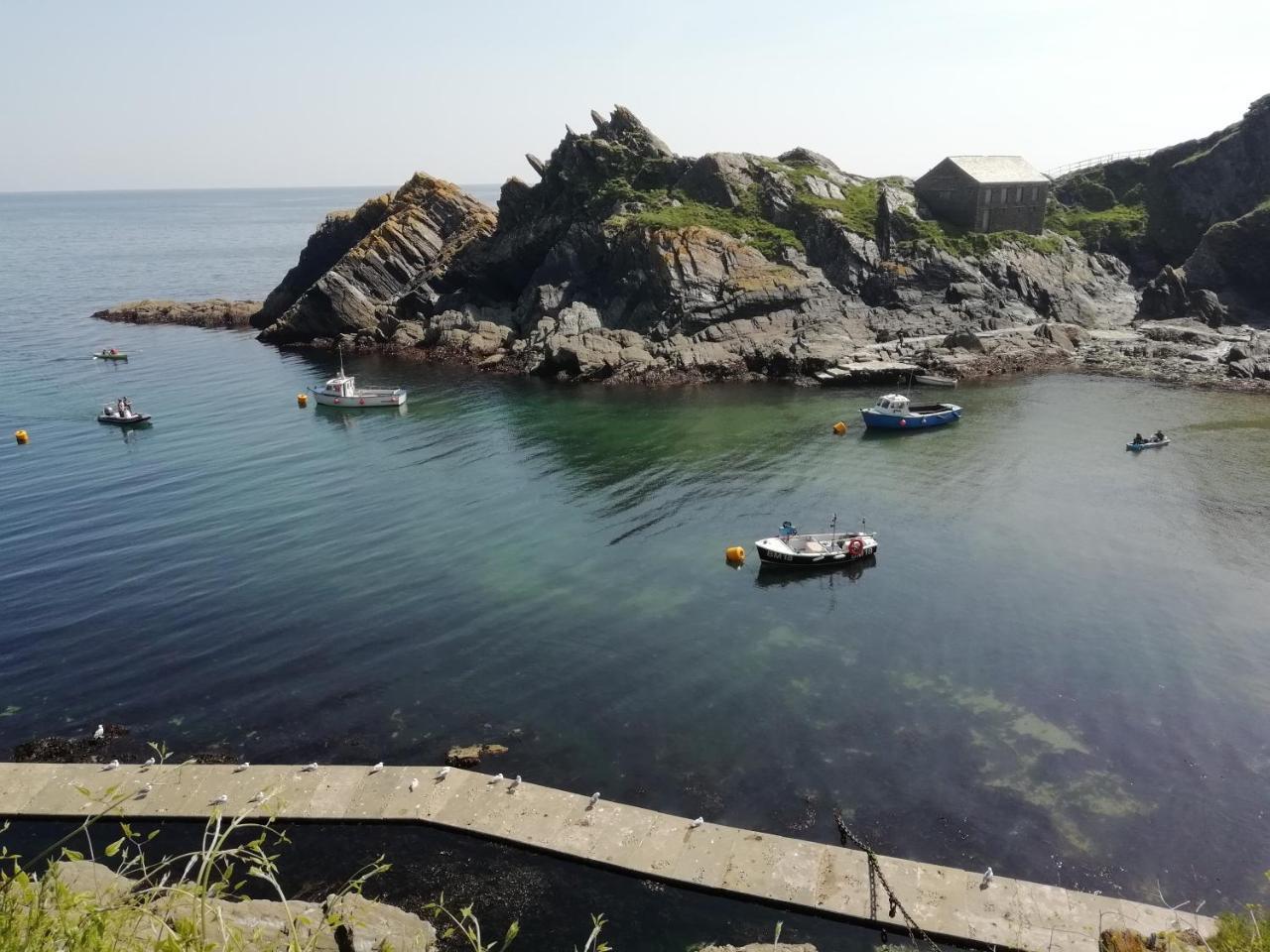 Bed and Breakfast The House On The Props Polperro Esterno foto